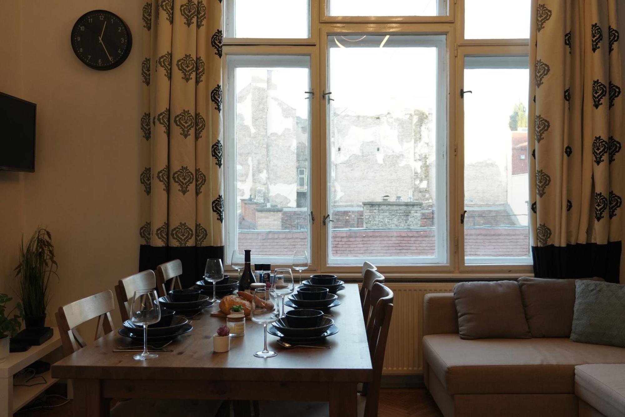 Apartment Homebase 3bedrs 2baths Jewish Quarter *