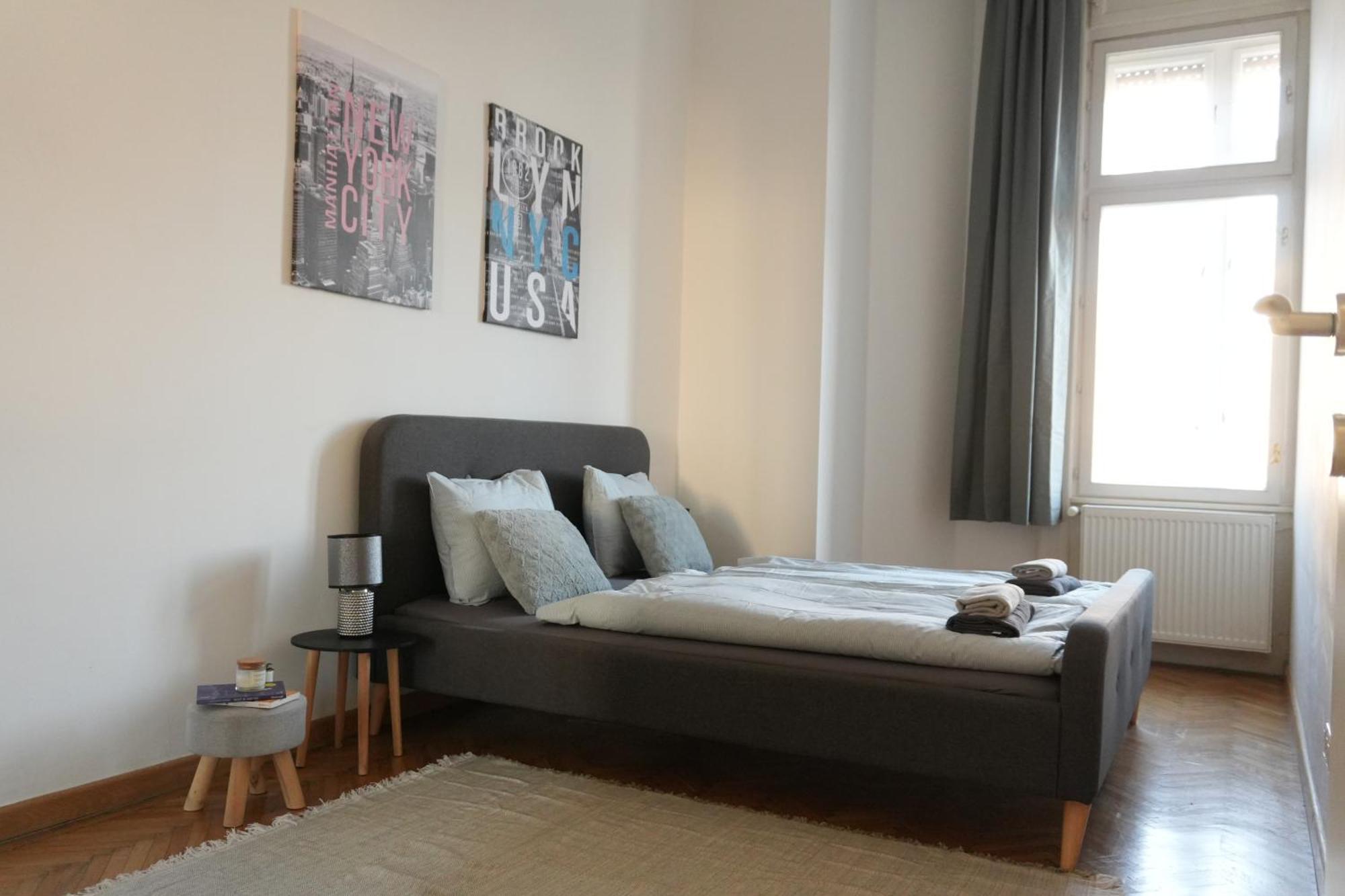 Homebase 3bedrs 2baths Jewish Quarter *