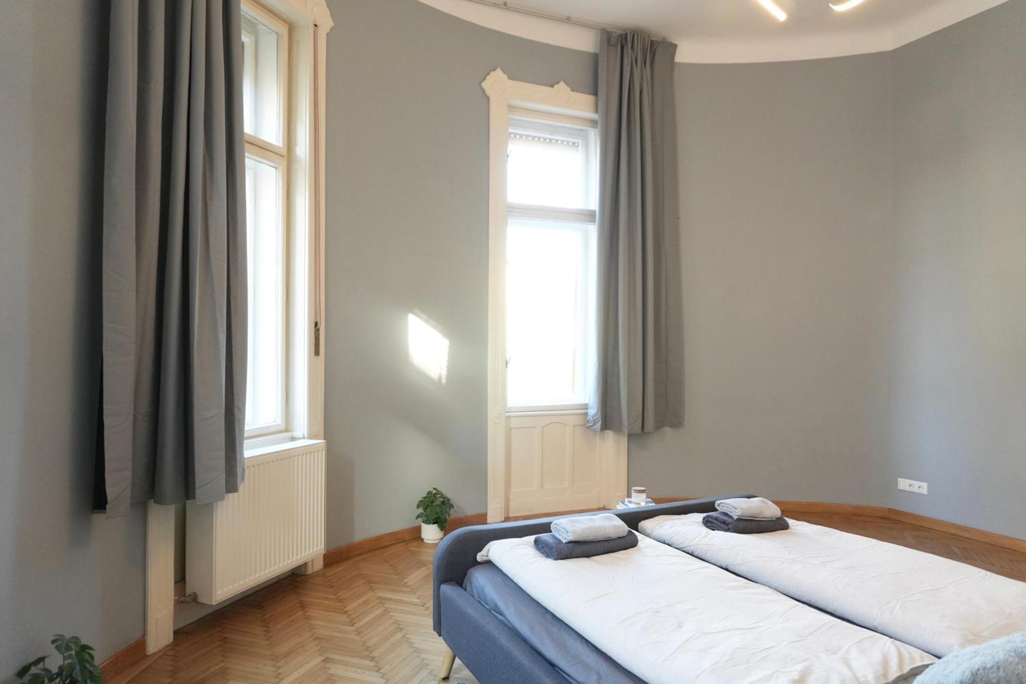 Apartment Homebase 3bedrs 2baths Jewish Quarter