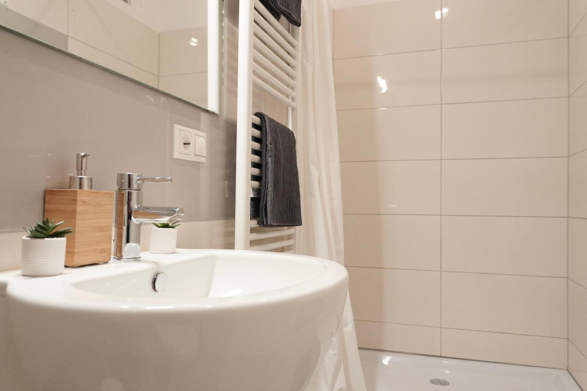 Homebase 3bedrs 2baths Jewish Quarter Budapest